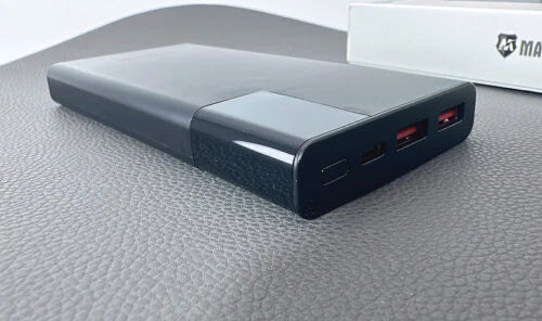 Maxguard 10000 mah PD QC 3.0 2USB+Type-C power bank MC100